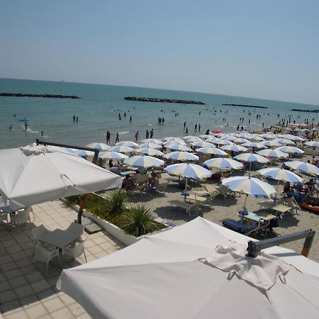 Residence I Delfini Cupra Marittima Dış mekan fotoğraf