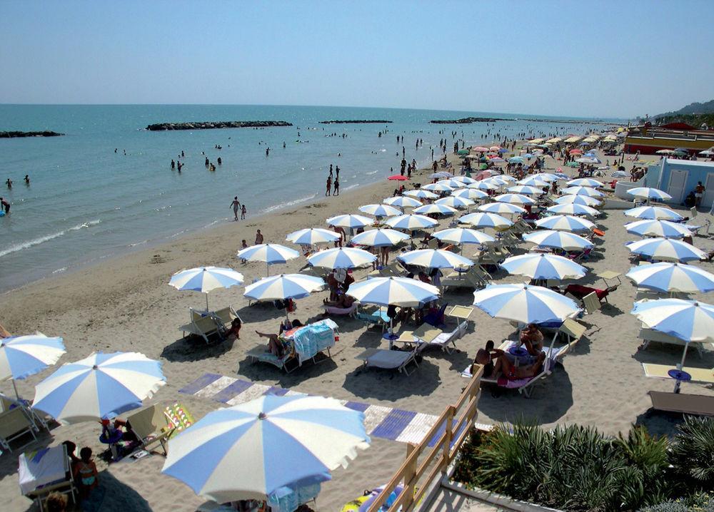 Residence I Delfini Cupra Marittima Dış mekan fotoğraf