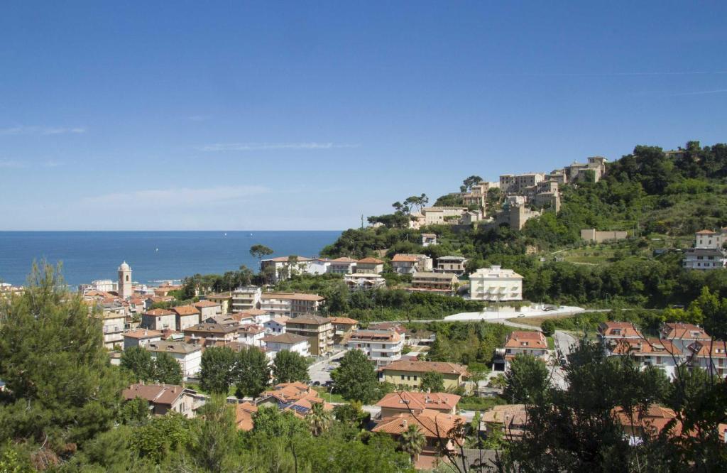 Residence I Delfini Cupra Marittima Dış mekan fotoğraf