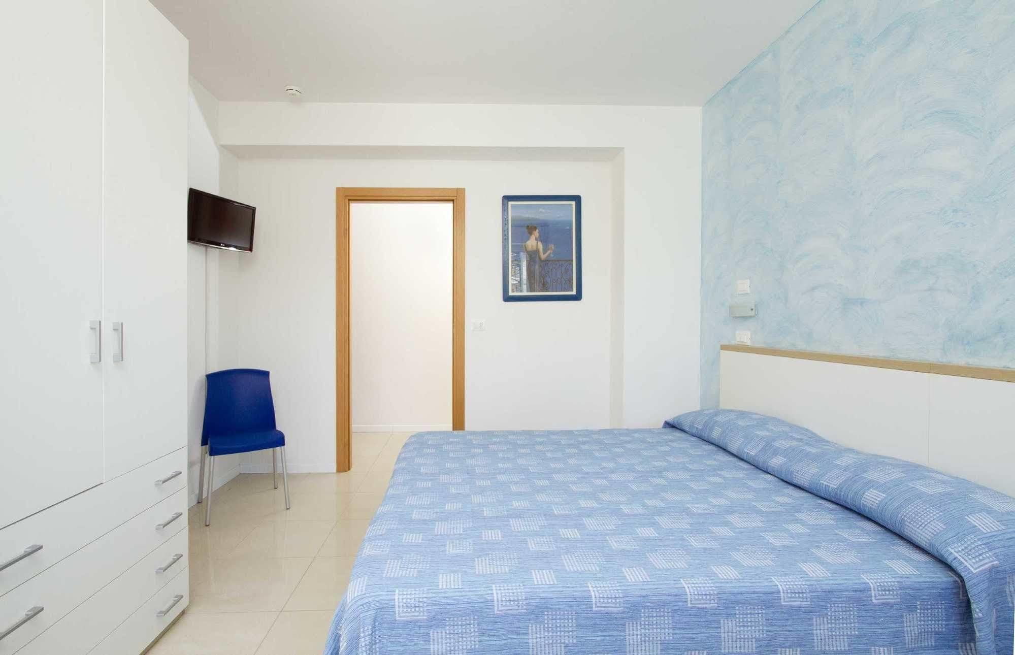 Residence I Delfini Cupra Marittima Dış mekan fotoğraf