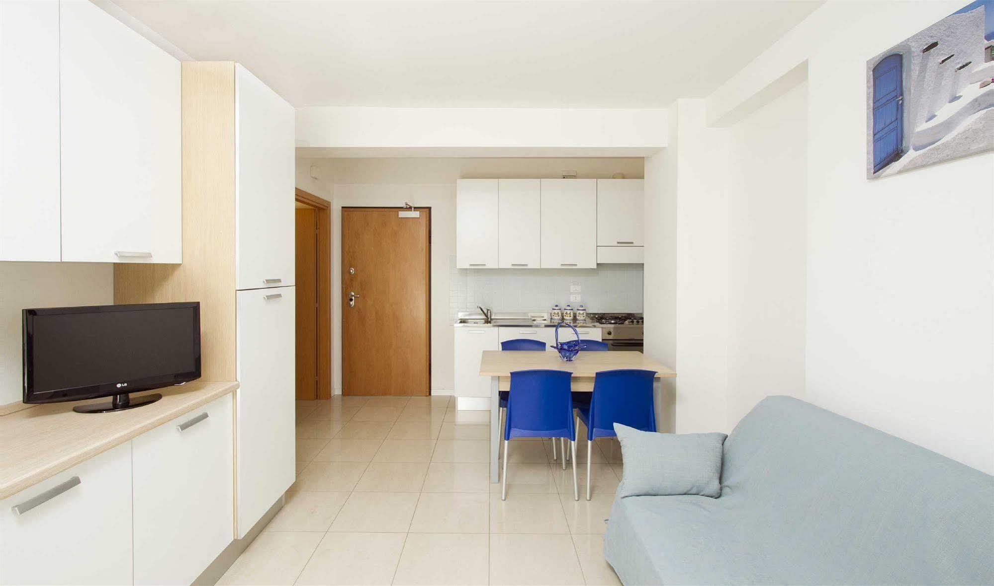 Residence I Delfini Cupra Marittima Dış mekan fotoğraf