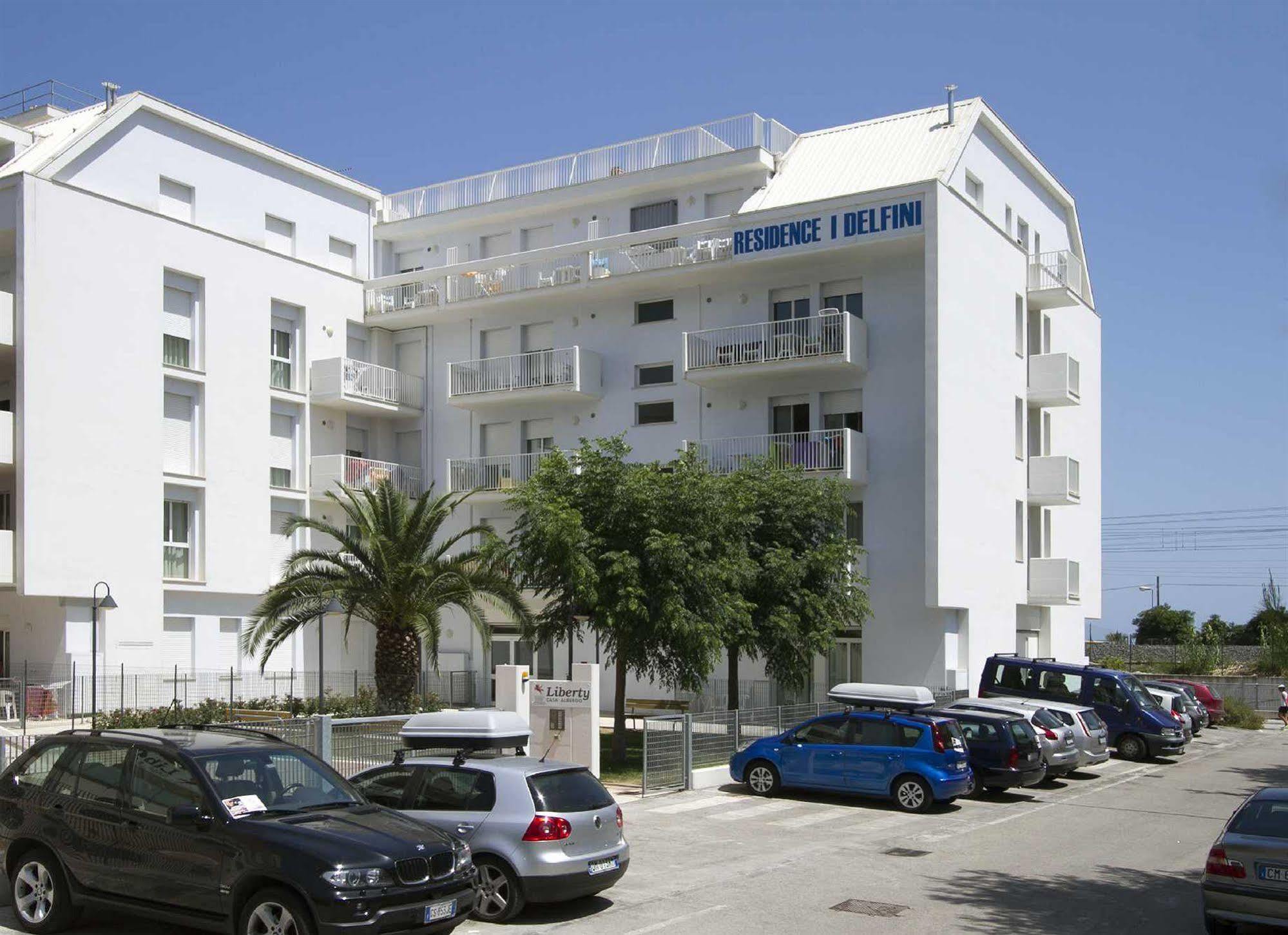 Residence I Delfini Cupra Marittima Dış mekan fotoğraf