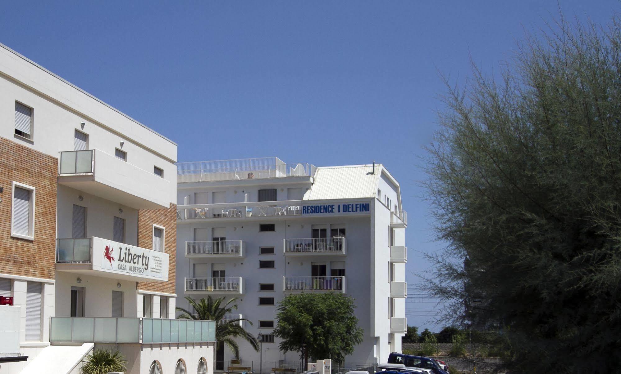 Residence I Delfini Cupra Marittima Dış mekan fotoğraf