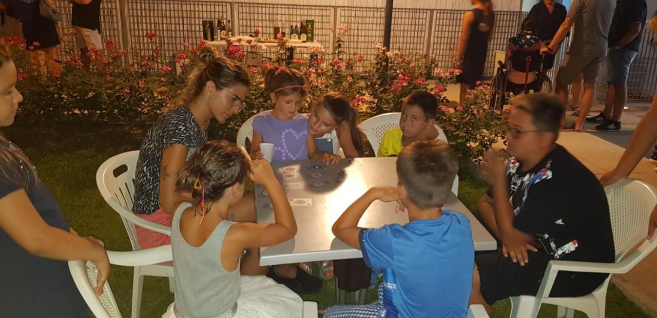 Residence I Delfini Cupra Marittima Dış mekan fotoğraf